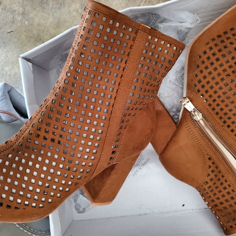 New Women's Boots